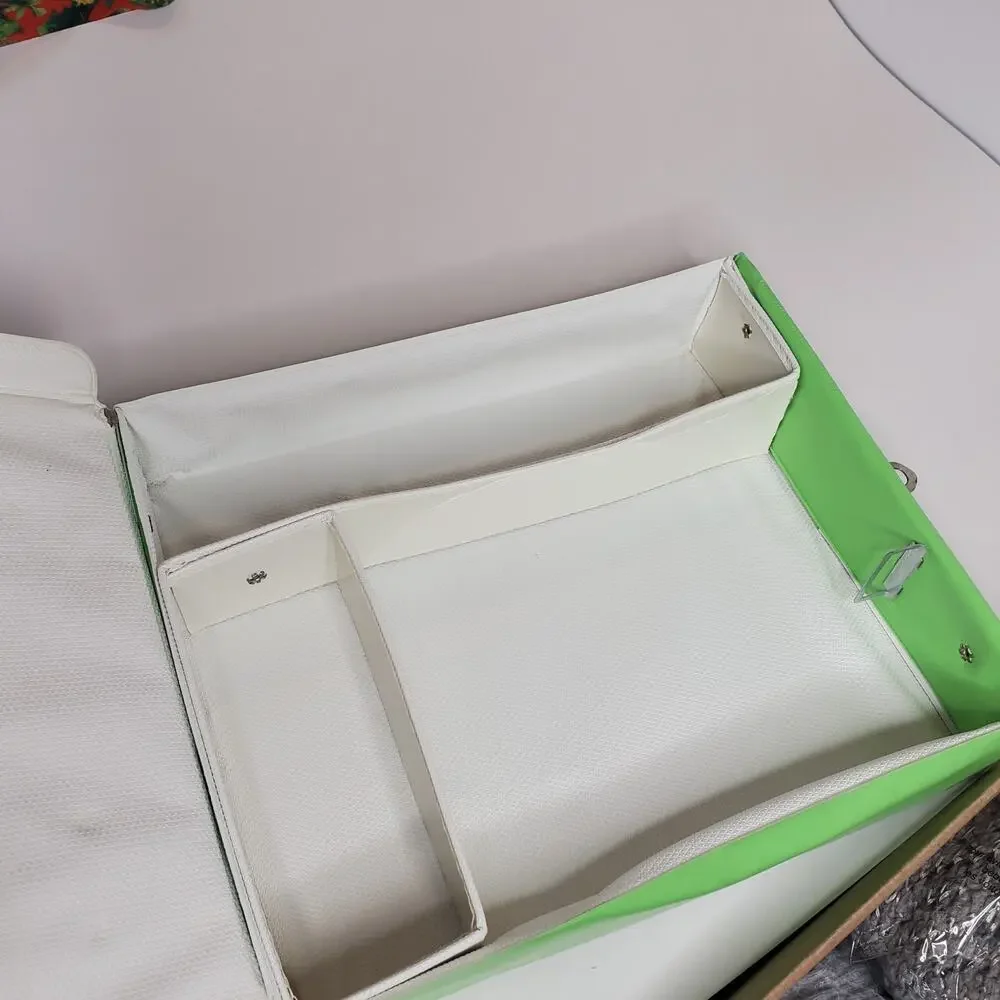 Vintage 1968 Mattel Barbie Doll Case The World Of Barbie Clean With Some Damage